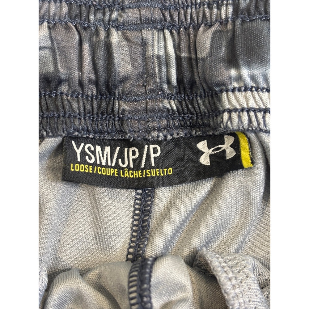 Under Armour Boys Digital Camo Athletic Shorts Black Grey YSM Loose Fit - Picture 3 of 4